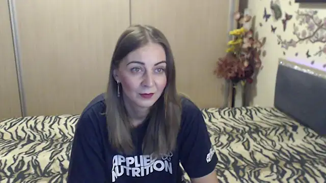 MirabelaSweet online show from February 13, 2026, 1:11 pm