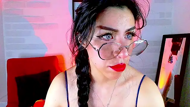 sky girl1 online show from September 18, 2025, 3:20 am