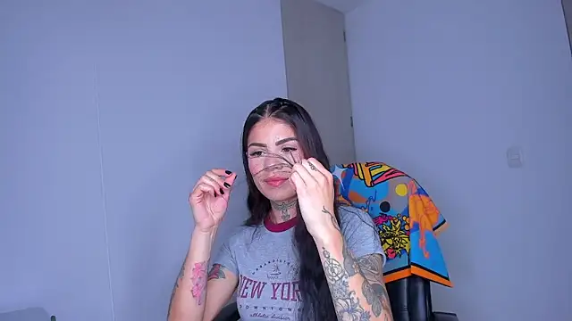 Lisegg  online show from April 20, 2026, 10:07 am