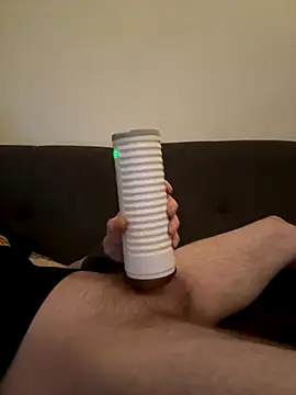 Snapshot of LionBoy1976 chatting on November 18, 2025, 5:44 am LionBoy1976 online show from November 18, 2025, 5:44 am