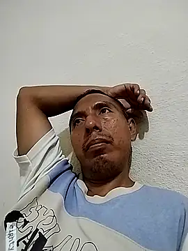 Snapshot of desnudo_Sexoxo chatting on November 28, 2025, 2:34 am desnudo Sexoxo online show from November 28, 2025, 2:34 am