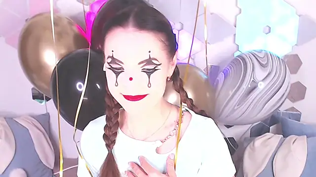 LexiKiss online show from September 10, 2025, 7:40 am