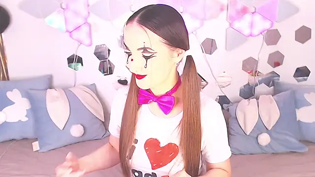 LexiKiss online show from February 20, 2026, 10:33 pm