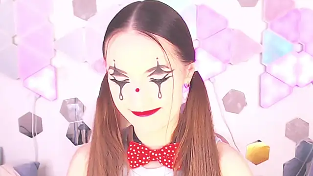 LexiKiss online show from September 19, 2025, 8:29 am