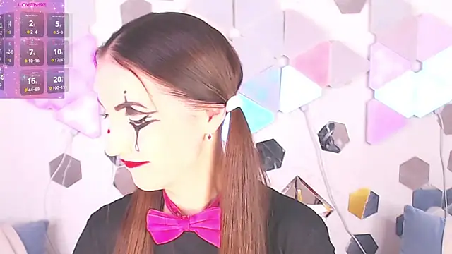 LexiKiss online show from October 4, 2025, 9:11 am