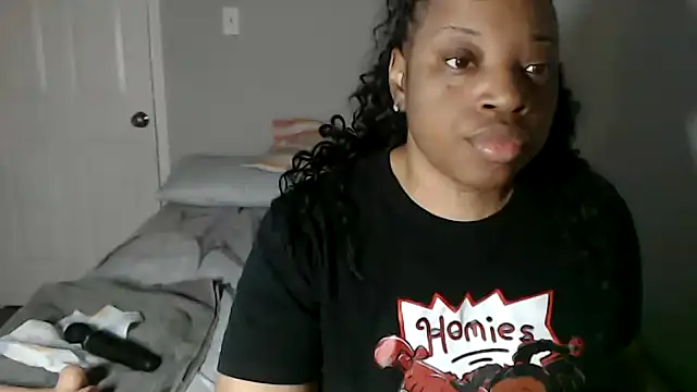 Sexymona1218 online show from October 28, 2025, 8:35 am