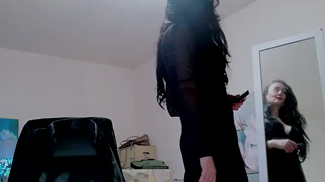 lara heaven online show from November 30, 2025, 7:20 am