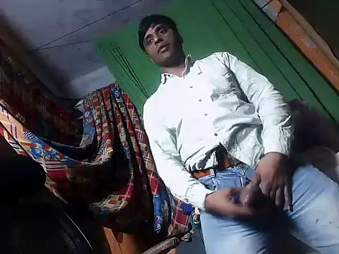 Snapshot of desiboy1101 chatting on January 25, 2025, 1:08 pm desiboy1101 online show from January 25, 2025, 1:08 pm