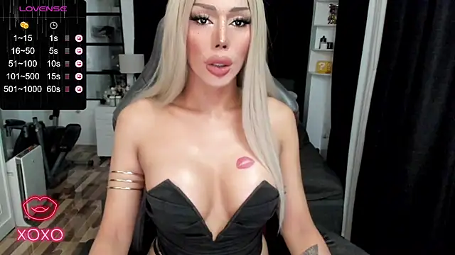 Forever MissCandace online show from October 3, 2025, 8:16 am