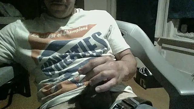 Snapshot of loozamangos chatting on October 22, 2025, 11:42 am loozamangos online show from October 22, 2025, 11:42 am