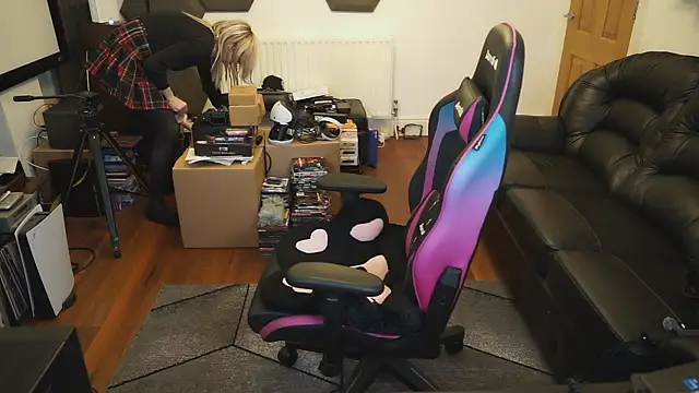 Snapshot of KelseyCobalt chatting on February 27, 2025, 11:04 pm KelseyCobalt online show from February 27, 2025, 11:04 pm