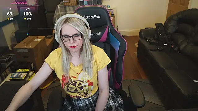 Snapshot of KelseyCobalt chatting on December 5, 2025, 9:01 pm KelseyCobalt online show from December 5, 2025, 9:01 pm