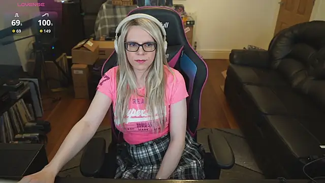 Snapshot of KelseyCobalt chatting on November 22, 2025, 9:35 pm KelseyCobalt online show from November 22, 2025, 9:35 pm