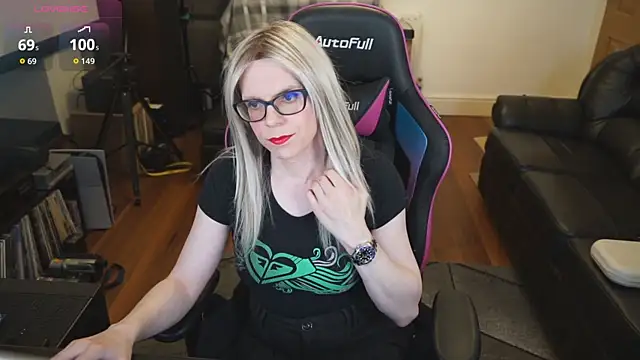 Snapshot of KelseyCobalt chatting on September 21, 2025, 8:36 pm KelseyCobalt online show from September 21, 2025, 8:36 pm