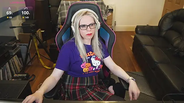 Snapshot of KelseyCobalt chatting on September 28, 2025, 9:00 pm KelseyCobalt online show from September 28, 2025, 9:00 pm