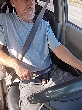 Snapshot of Biknight chatting on November 24, 2025, 5:57 pm Biknight online show from November 24, 2025, 5:57 pm