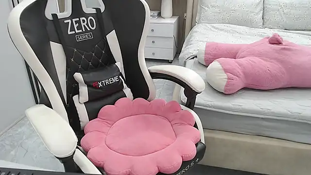 Hanako love online show from November 8, 2025, 3:37 pm