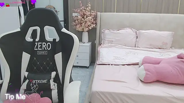 Snapshot of Hanako_love chatting on February 10, 2026, 3:55 pm Hanako love online show from February 10, 2026, 3:55 pm