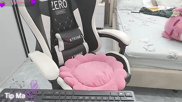 Snapshot of Hanako_love chatting on February 22, 2026, 4:19 pm Hanako love online show from February 22, 2026, 4:19 pm