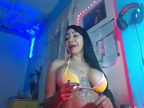 ERIKA-THEDOLL online show from December 11, 2024, 11:21 pm