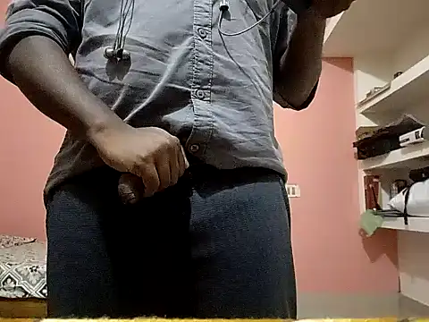 Aneesh007m online show from November 7, 2025, 4:55 pm