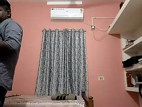 Aneesh007m online show from November 30, 2025, 5:14 pm