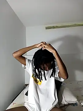 Snapshot of africa_deluxe chatting on November 25, 2025, 3:34 pm africa deluxe online show from November 25, 2025, 3:34 pm