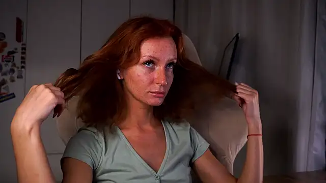 Snapshot of Liuba_Fox chatting on June 22, 2026, 8:50 pm Liuba Fox online show from June 22, 2026, 8:50 pm