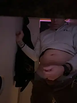 Snapshot of bryanerix chatting on January 11, 2025, 5:29 pm bryanerix online show from January 11, 2025, 5:29 pm