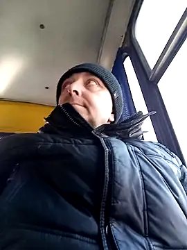 Snapshot of Pokaz2020 chatting on February 26, 2025, 9:01 am Pokaz2020 online show from February 26, 2025, 9:01 am