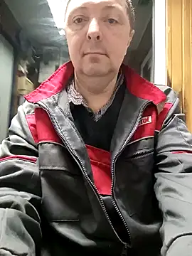 Snapshot of Pokaz2020 chatting on March 14, 2025, 12:21 am Pokaz2020 online show from March 14, 2025, 12:21 am