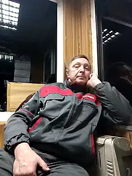 Snapshot of Pokaz2020 chatting on November 8, 2025, 4:05 am Pokaz2020 online show from November 8, 2025, 4:05 am