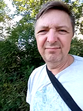 Snapshot of Pokaz2020 chatting on September 9, 2025, 9:19 am Pokaz2020 online show from September 9, 2025, 9:19 am