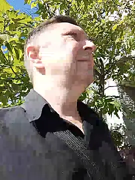 Snapshot of Pokaz2020 chatting on September 11, 2025, 9:42 am Pokaz2020 online show from September 11, 2025, 9:42 am