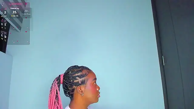 Sofi Smiley online show from April 2, 2026, 2:08 am