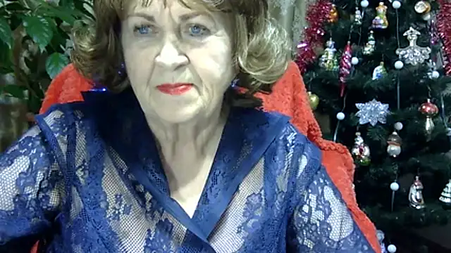 Emma52610 online show from January 8, 2026, 6:25 pm