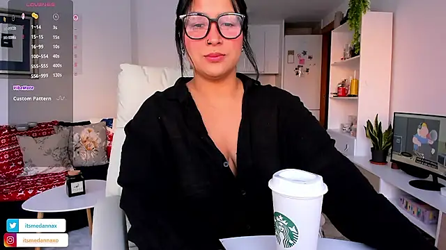 Snapshot of DannaaMeliza chatting on January 10, 2026, 8:20 am DannaaMeliza online show from January 10, 2026, 8:20 am