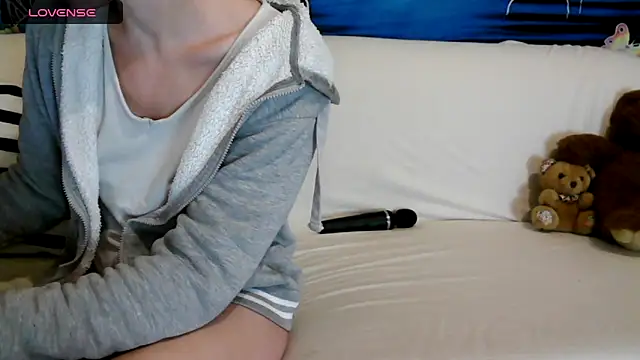 Snapshot of Naughtycandy9 chatting on March 26, 2026, 3:32 pm Naughtycandy9 online show from March 26, 2026, 3:32 pm