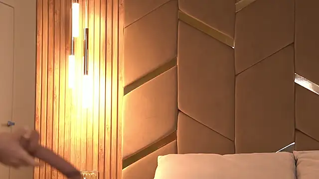 Snapshot of juice-pussy chatting on November 9, 2025, 1:04 pm juice-pussy online show from November 9, 2025, 1:04 pm