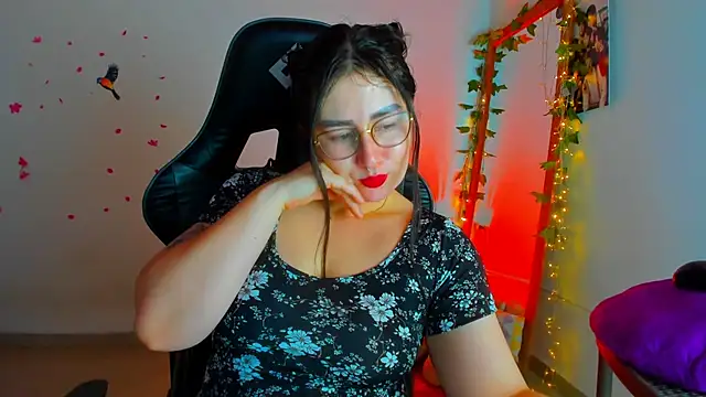 Susan Foxx online show from December 1, 2025, 7:26 pm