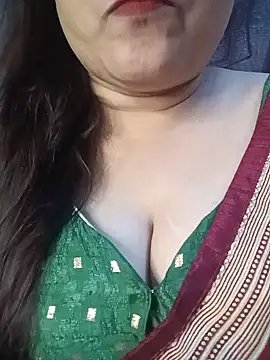Snapshot of naughtymadam chatting on May 22, 2026, 6:00 am naughtymadam online show from May 22, 2026, 6:00 am