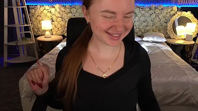 Snapshot of MiaRedFox chatting on January 17, 2026, 1:26 pm MiaRedFox online show from January 17, 2026, 1:26 pm