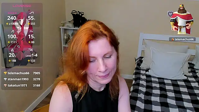 Snapshot of FoxySophia chatting on October 30, 2025, 1:37 am FoxySophia online show from October 30, 2025, 1:37 am