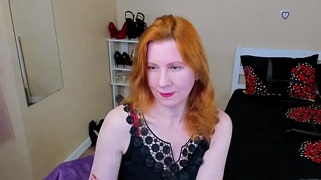 FoxySophia online show from April 24, 2026, 1:51 am