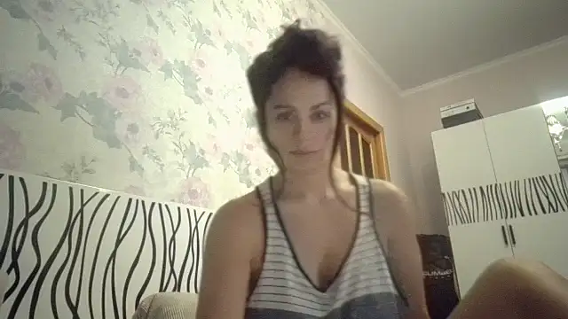 Snapshot of LindaStarS chatting on November 16, 2025, 6:12 pm LindaStarS online show from November 16, 2025, 6:12 pm