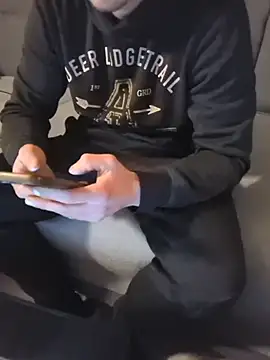 Snapshot of ShyGuyWannaTry chatting on November 11, 2025, 11:09 pm ShyGuyWannaTry online show from November 11, 2025, 11:09 pm