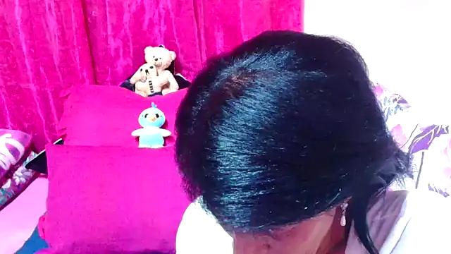 Snapshot of SLUTTYROXY chatting on November 28, 2025, 7:25 pm SLUTTYROXY online show from November 28, 2025, 7:25 pm