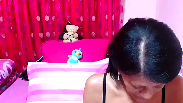 Snapshot of SLUTTYROXY chatting on November 9, 2025, 4:05 am SLUTTYROXY online show from November 9, 2025, 4:05 am