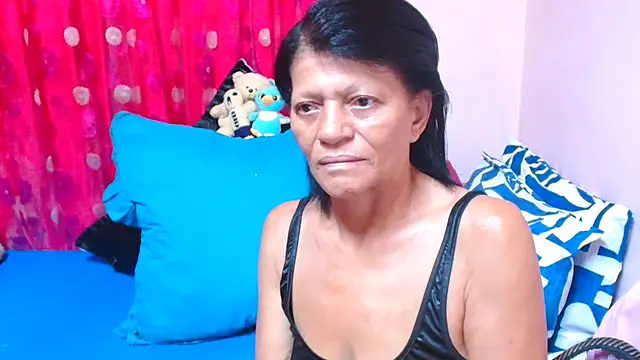 SLUTTYROXY online show from April 17, 2026, 7:55 am