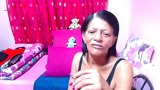 Snapshot of SLUTTYROXY chatting on November 26, 2025, 4:01 am SLUTTYROXY online show from November 26, 2025, 4:01 am